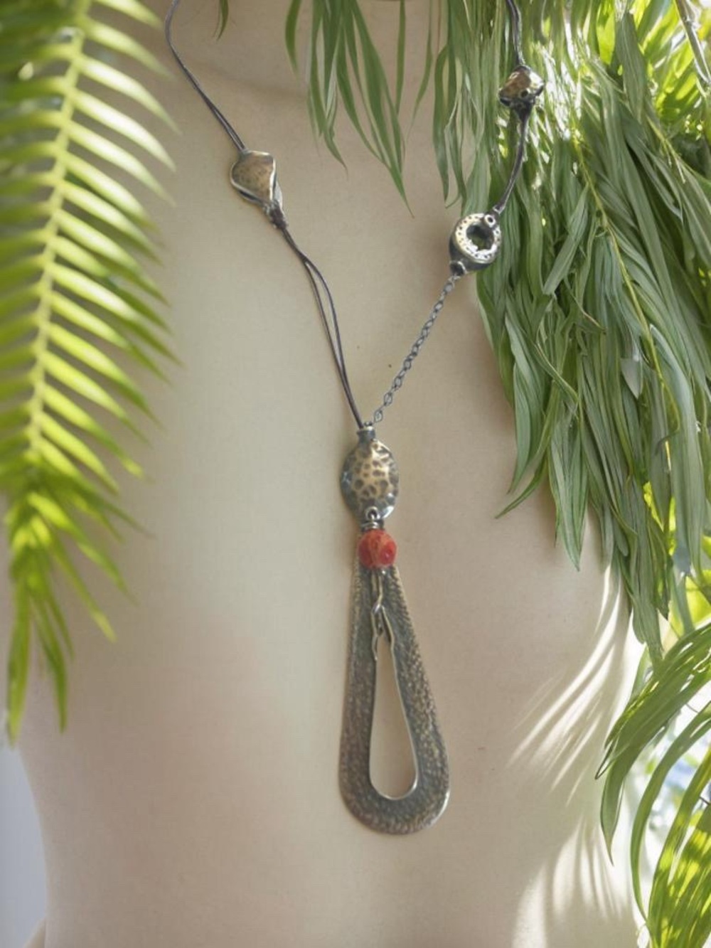 Silpada Silver Pendant Necklace with Sponge Coral accent. N1950   22” inches
